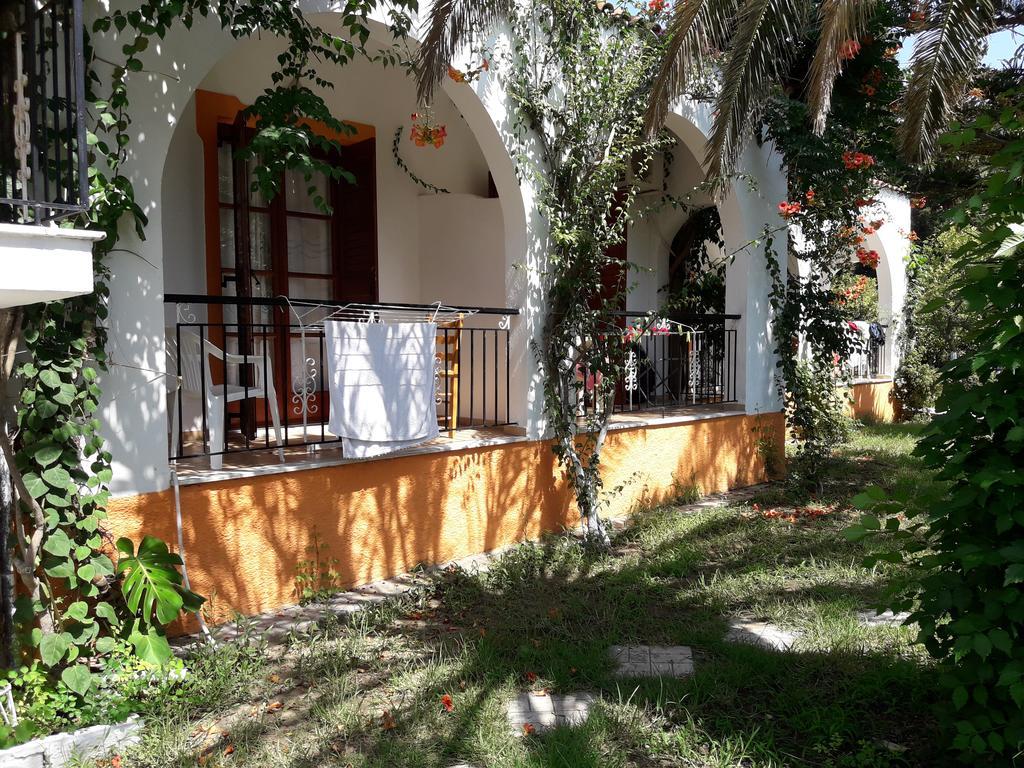 Studios Dimitris Πούντα Εξωτερικό φωτογραφία